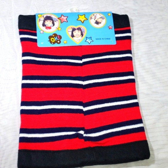 NWT UMO Lorenzo Red & Black Fleece Neck Face Mask Half-Face Cover. - Picture 6 of 10